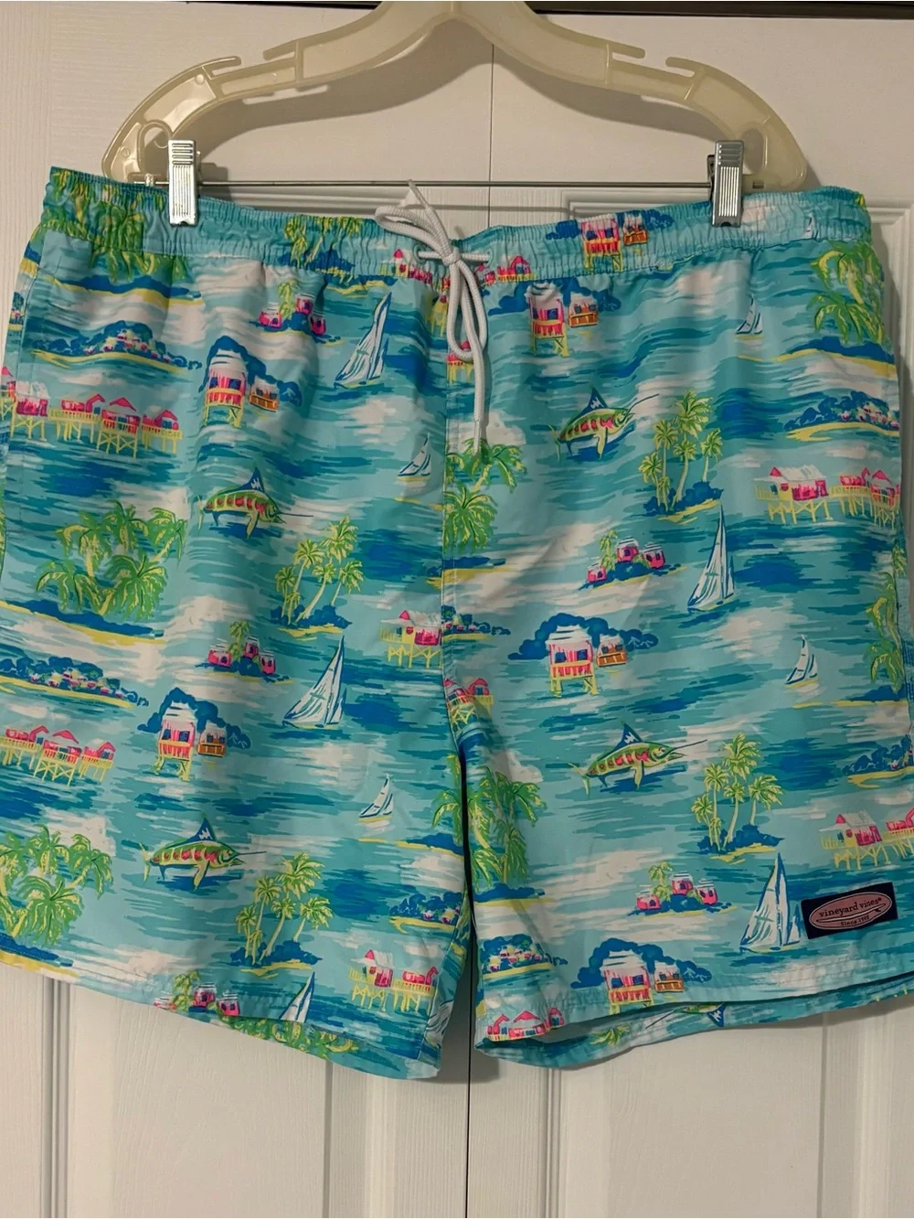 Vineyard Vines Men's Chappy Swim Trunks